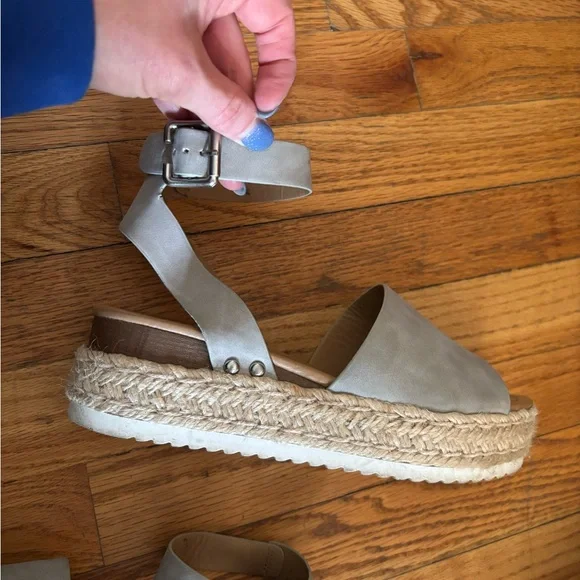 Gray Espadrille Platform Shoes with Ankle Strap - Picture 10 of 12